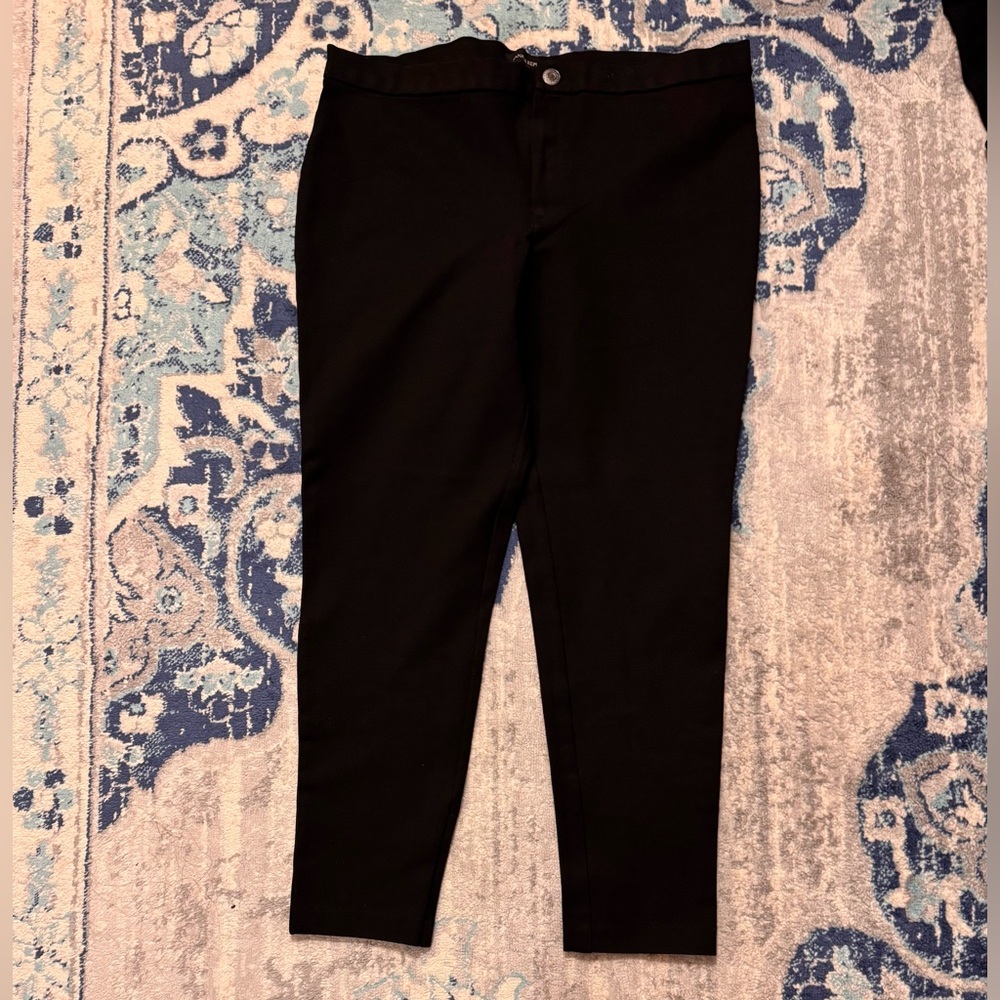 Banana Republic Factory slim fitting black pants. Size 12.